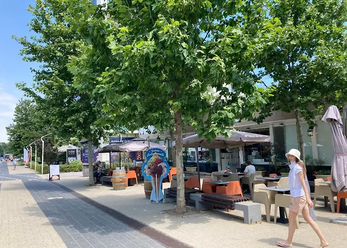 Апартаменты Carmen's One -garsoniera Decomandata