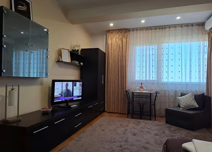 Carmen's One -garsoniera Decomandata Апартаменты