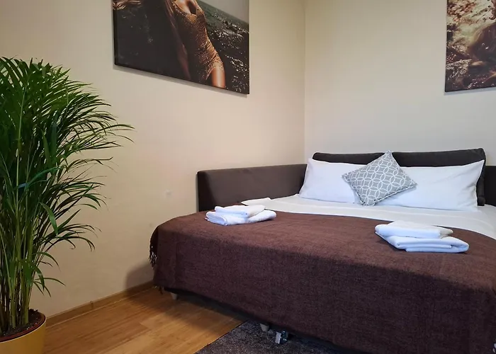 Carmen's One -garsoniera Decomandata * Мамая